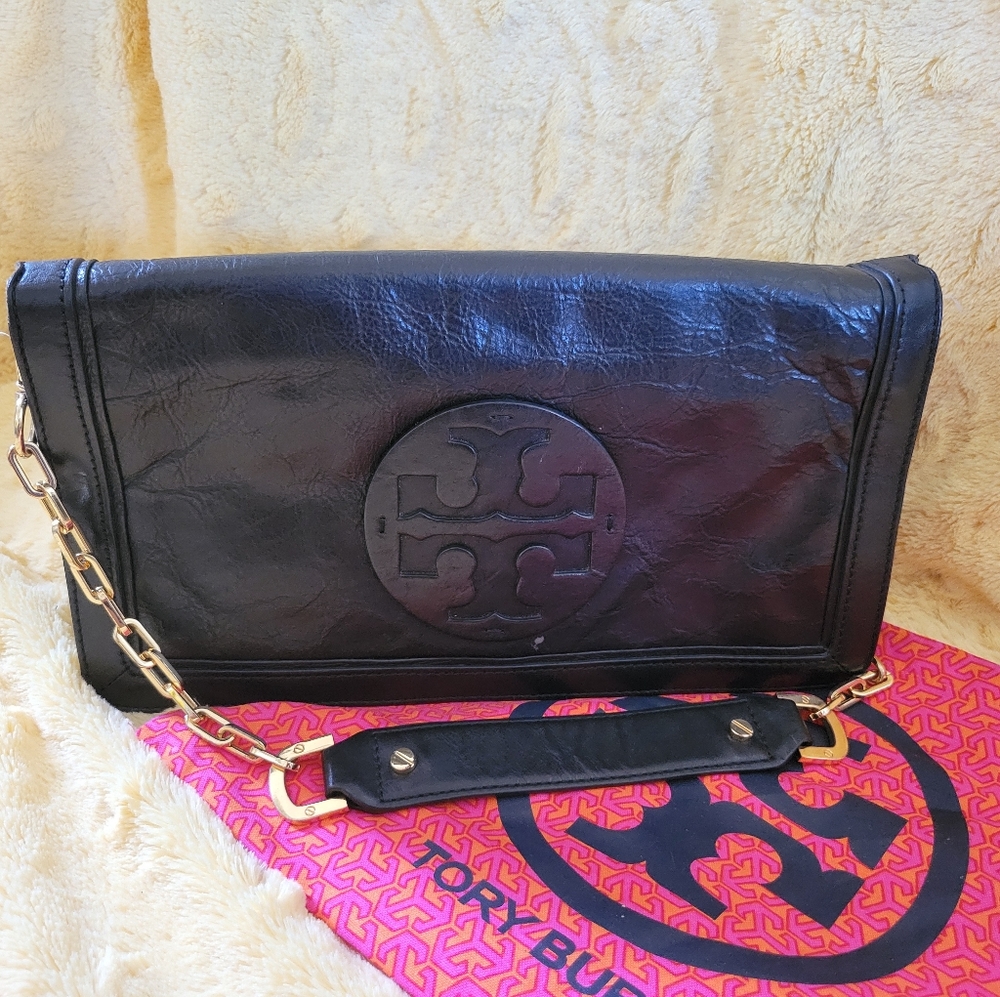 Tory Burch Reva Clutch in EXCELLENT condition